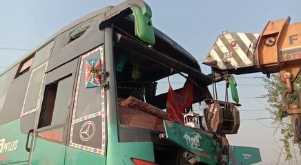 दिल्ली से कानपुर जा रही बस अलीगढ़ में पलटी, तीन यात्रियों की मौत, पांच घायल