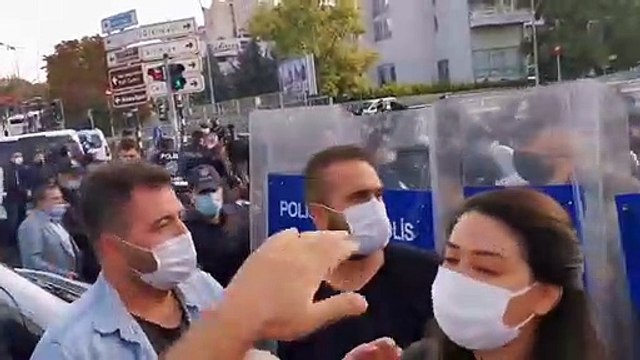 10 Ekim Ankara katliamı anmasına polis müdahalesi; çok sayıda kişi gözaltına alındı!