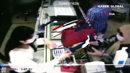 5 adet altın bileziği el çabukluğu ile böyle çaldı