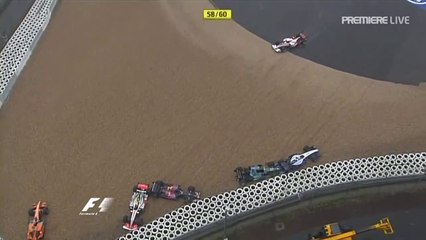 Formula1 Europe 2007 First Laps Big Rain Chaos Crash Red Flag