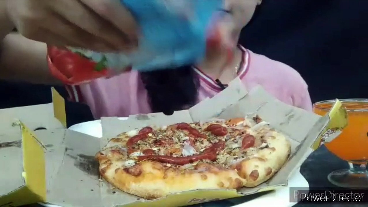 #ASMR  eating Indian food  Indian MUKBANG eating pizza  pizza