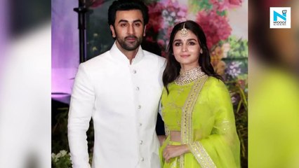 Neetu Kapoor rehearses to 'Ghagra' Song, netizens are curious if it's for Alia-Ranbir's wedding