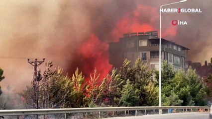 Hatay'da yangın yeniden yerleşim yerlerine ulaştı