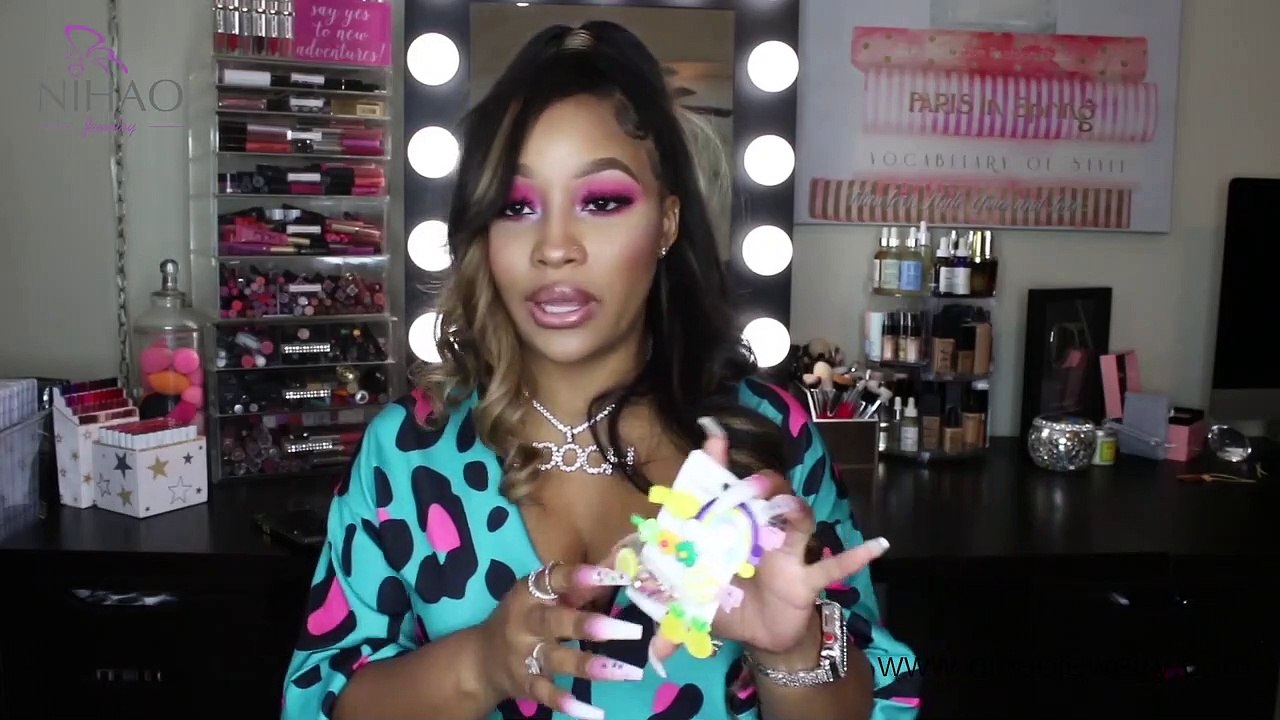 cute hair clip show