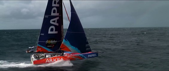 ARKEA PAPREC 2020 : Sébastien Simon reçoit ses nouveaux foils à Port-La-Forêt