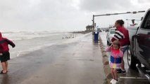 El huracán Delta toca tierra en Luisiana, estado que aún no se ha recuperado de la tormenta Laura