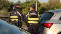Controles policiales en la Carretera de Castilla en Madrid