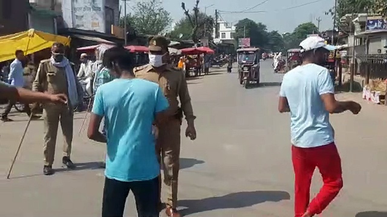 कांधला: पुलिस ने एसपी के आदेश पर चलाया चेकिंग अभियान काटे सैकड़ों चालान