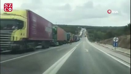 Download Video: Hamzabeyli Sınır Kapısı’nda tır kuyruğu 23 kilometre