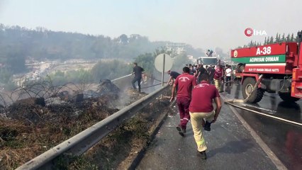 Orman yangını büyüyor... Vatandaşın panik halinde alevlerden kaçışı kamerada