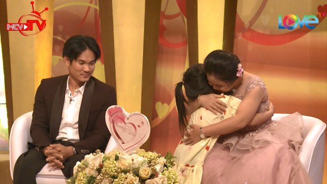 Xúc động chuyện tình yêu chàng trai yêu thương chăm sóc con gái riêng của Vợ như con ruột