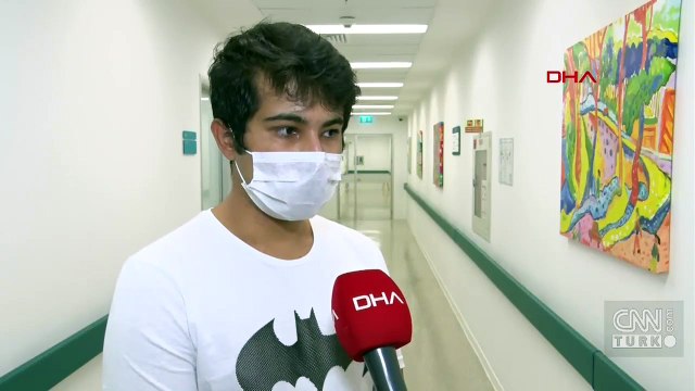 Lösemi hastası Berkay hastanede kep attı | Video