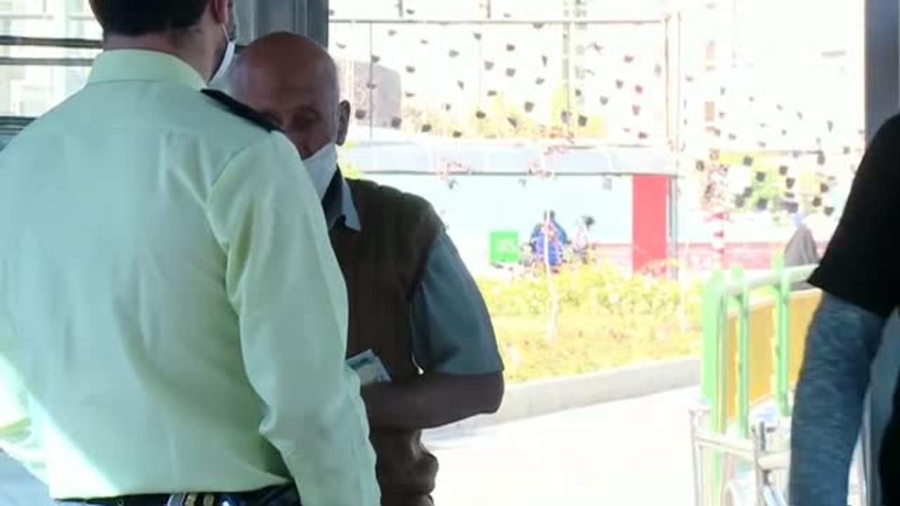 Teherán podrá sancionar con multas a aquellos que no usen la mascarilla en espacios públicos