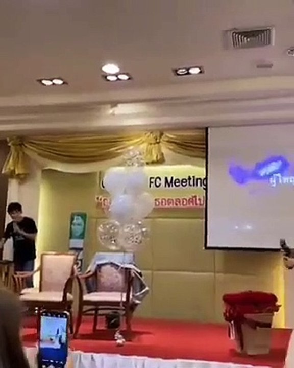 "เฌอเอม"จัดแฟนมีตติ้ง ชน MUT2020 ตอบคำถาม คีย์เวิร์ด "ไดโนเสาร์" ชาวเน็ตถามแขวะใครหรือไม่??