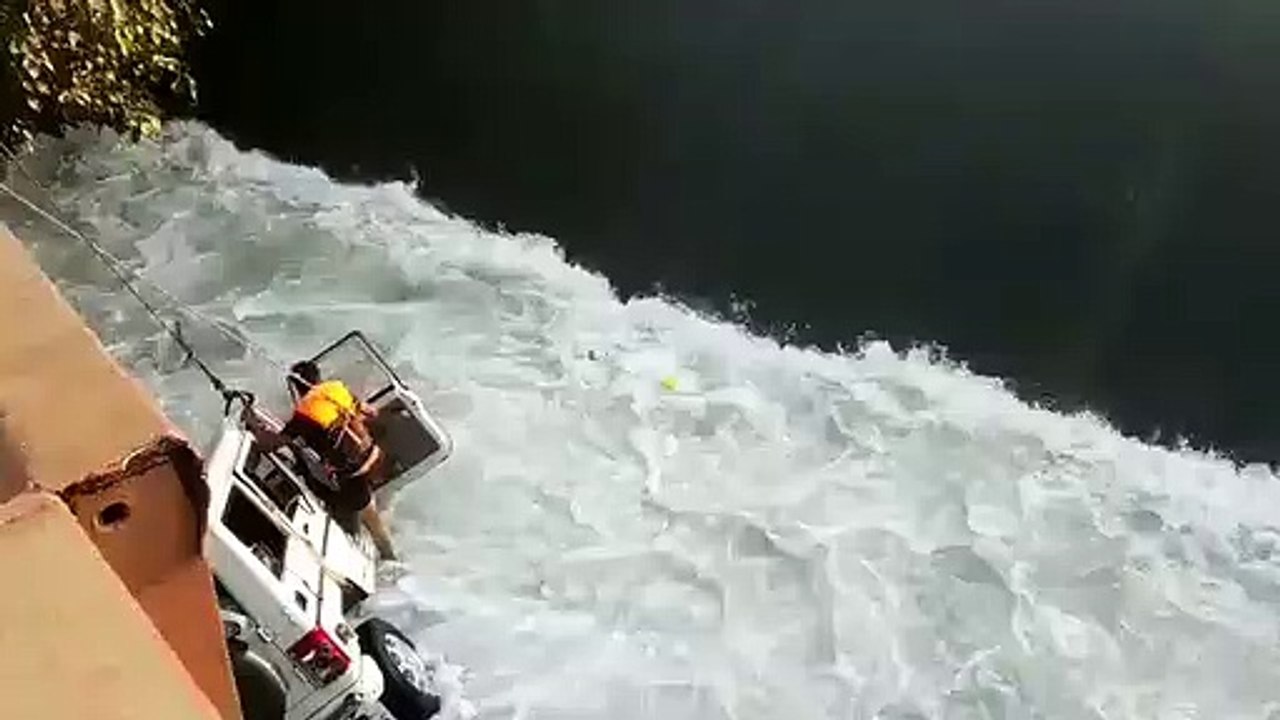 बिजनौर में बड़ा सड़क हादसा, नहर में गिरी सरकारी...