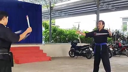 chú học viên 52 tuổi với bài song côn nhị khúc tại #KANCLUB. #Nunchaku class