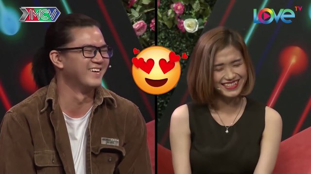 YÊU NHAU TỪ CÁI NHÌN ĐẦU TIÊN, cặp đôi ngại ngùng nói WO AI NI ngay trên sân khấu BMHH