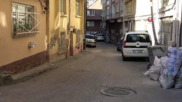 Bursa\'da akıl almaz olay! Güpegündüz kız kaçırdılar... O anlar kamerada