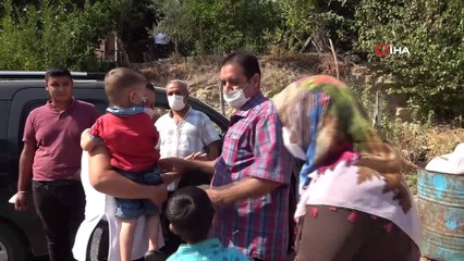 Libya'da Hafter güçlerinden kurtarılan Türk davul zurnayla karşılandı