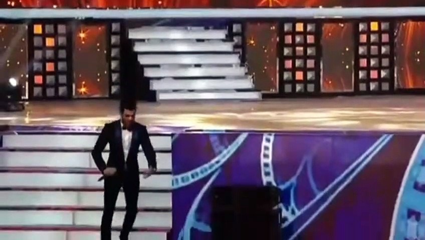 Sridevi  Last Award show Dance performance.