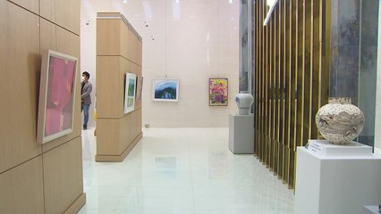 예술가들에게 희망을...향토 기업 나서 작품 구매·전시 / YTN