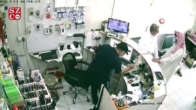 Cep telefonu bataryası bomba gibi patladı