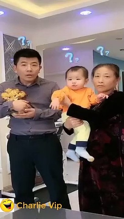 Funny_momentYoung_wife_with_top-notch_dressing_style(360p)