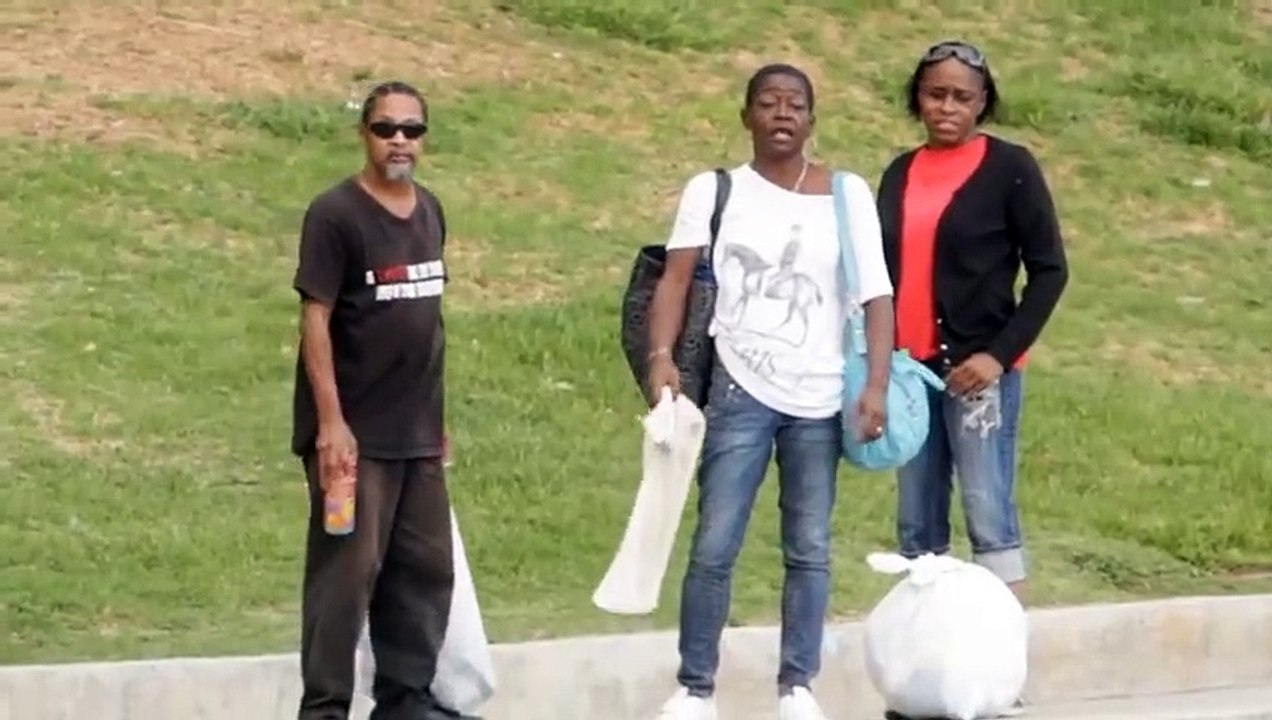 Walking_on_Water_Prank(480p)