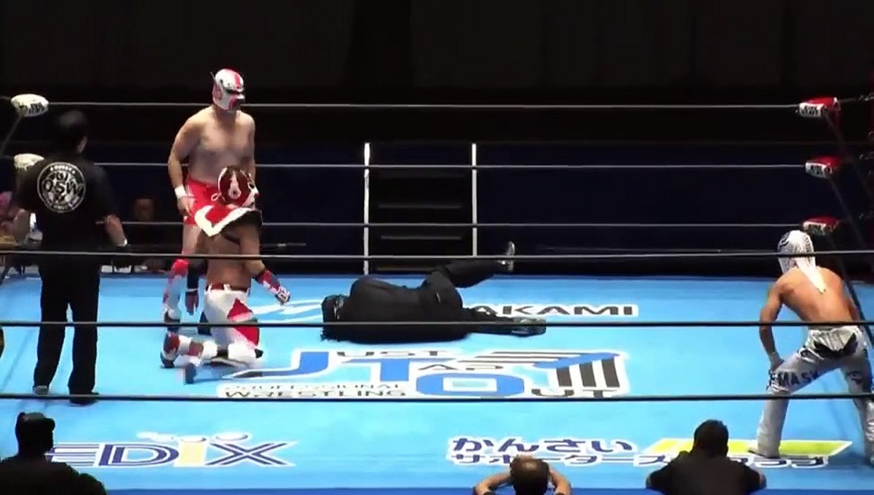 Chojin Yusha G Valion, Eagle Mask & EX Valion vs. Black Chango, Black Eagle, Black The Dragon & Black The Giant