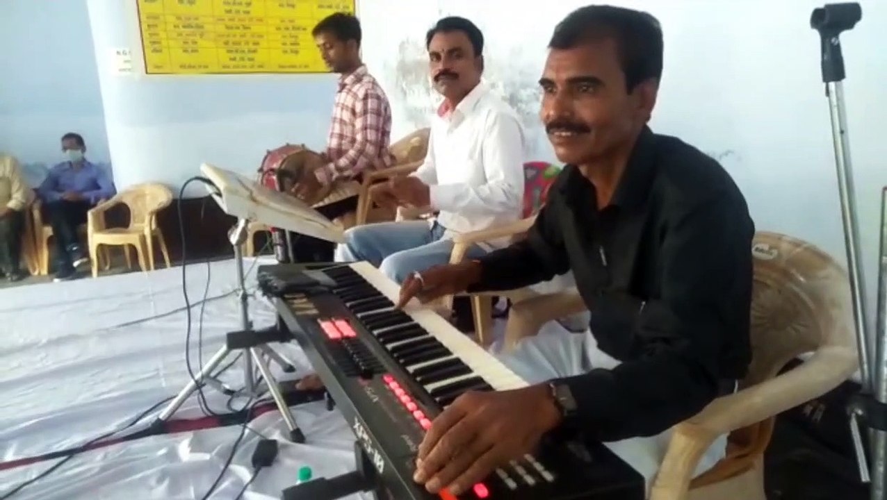 लायंस क्लब के तत्वाधान में वृद्ध आश्रम में भजन संघ का हुआ आयोजन