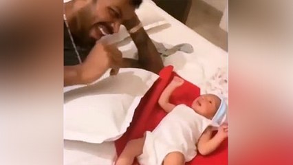 Hardik Pandya ने बेटे को सोने से पहले इस अंदाज में किया Bye, Viral हुआ Video | Filmibeat