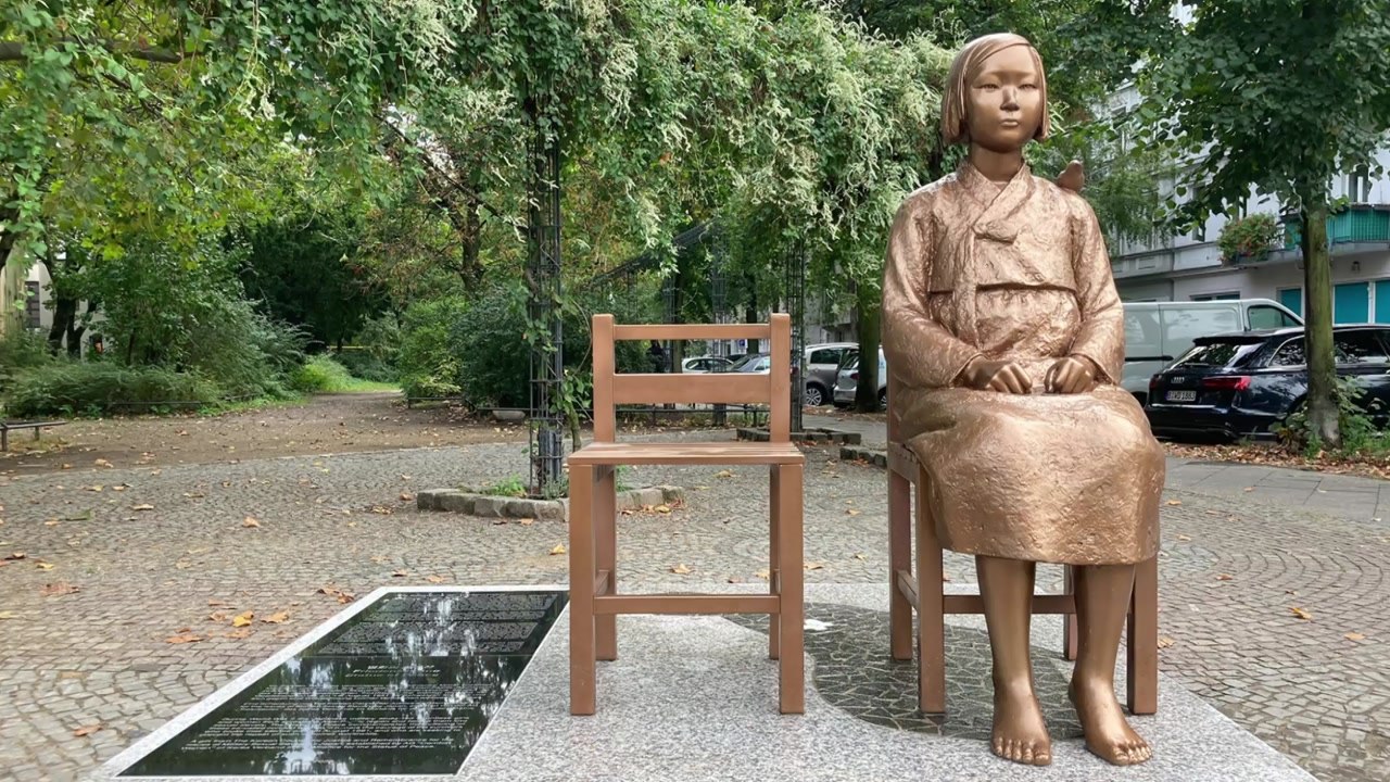 '베를린 소녀상' 철거명령 정지 가처분 신청...온라인 청원 돌입 / YTN