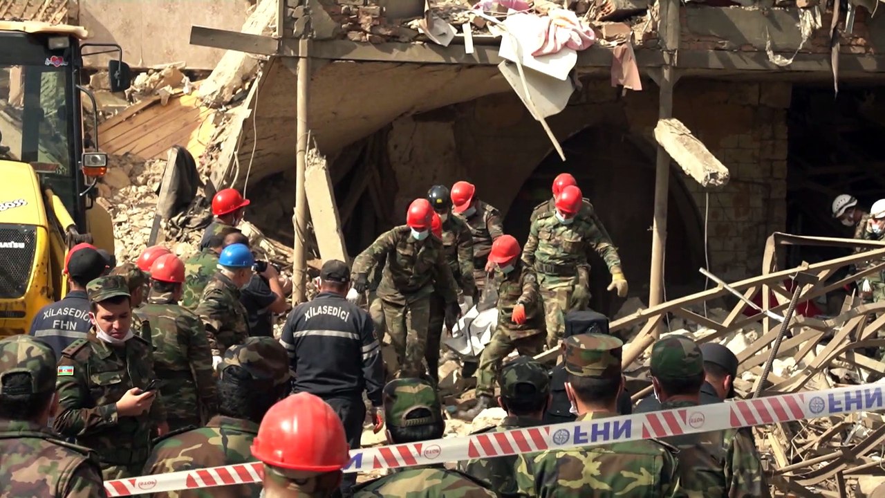 Bergkarabach - raketen und anschuldigungen fliegen