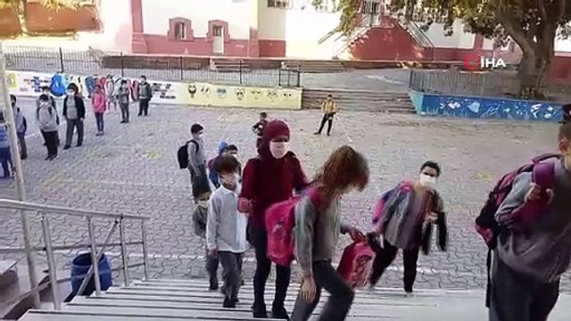 Orhangazi'de 1731 öğrenci ders başı yaptı