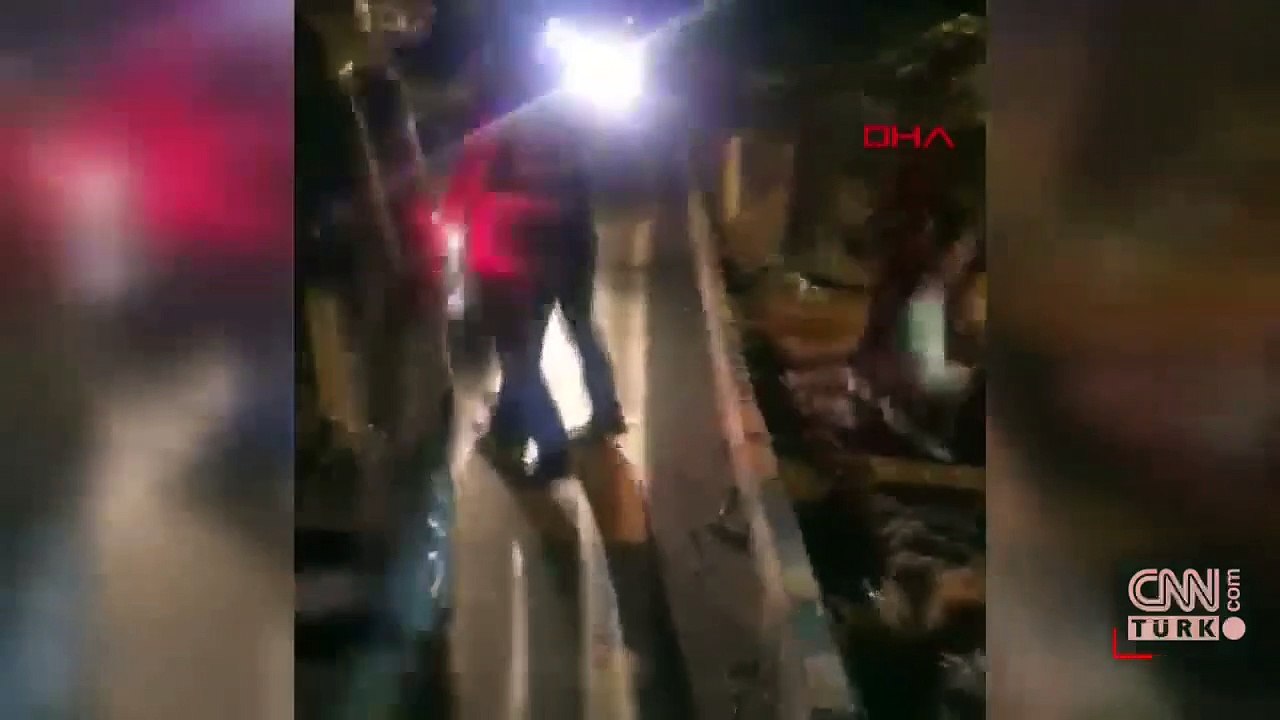 Çakmağını çaktı, "kundakçı" diye dayak yedi | Video