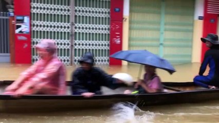 Inondations au Vietnam: au moins 18 morts et près de 46.000 évacués
