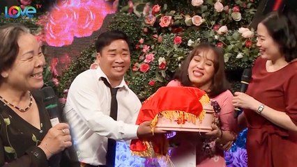 Đem cả sính lễ lên sân khấu vì NÔN VỢ, trai HÀ TĨNH hài hước cực đỉnh khiến 2 họ cười rần