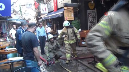 Beyoğlu Balık Pazarı’nda yangın paniği