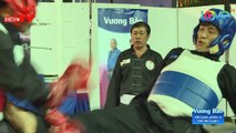 Nhà vô địch thế giới Muay Thái 7 lần Nguyễn Trần Duy Nhất giao đấu võ sĩ môn phái Tân Khánh Bà Trà