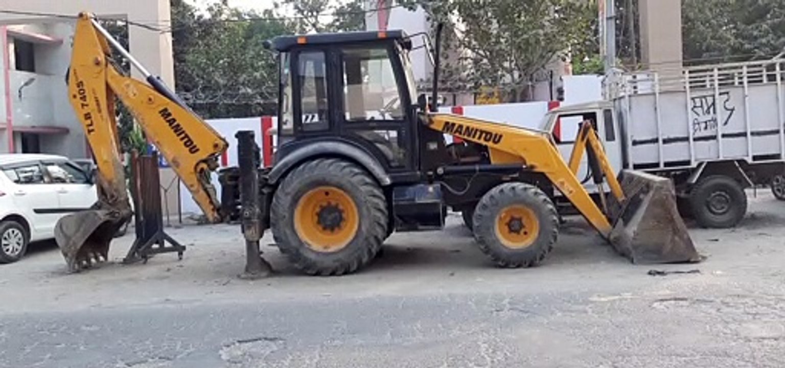कांधला: पुलिस ने अवैध रूप से खुदाई कर रही जेसीबी की सीज