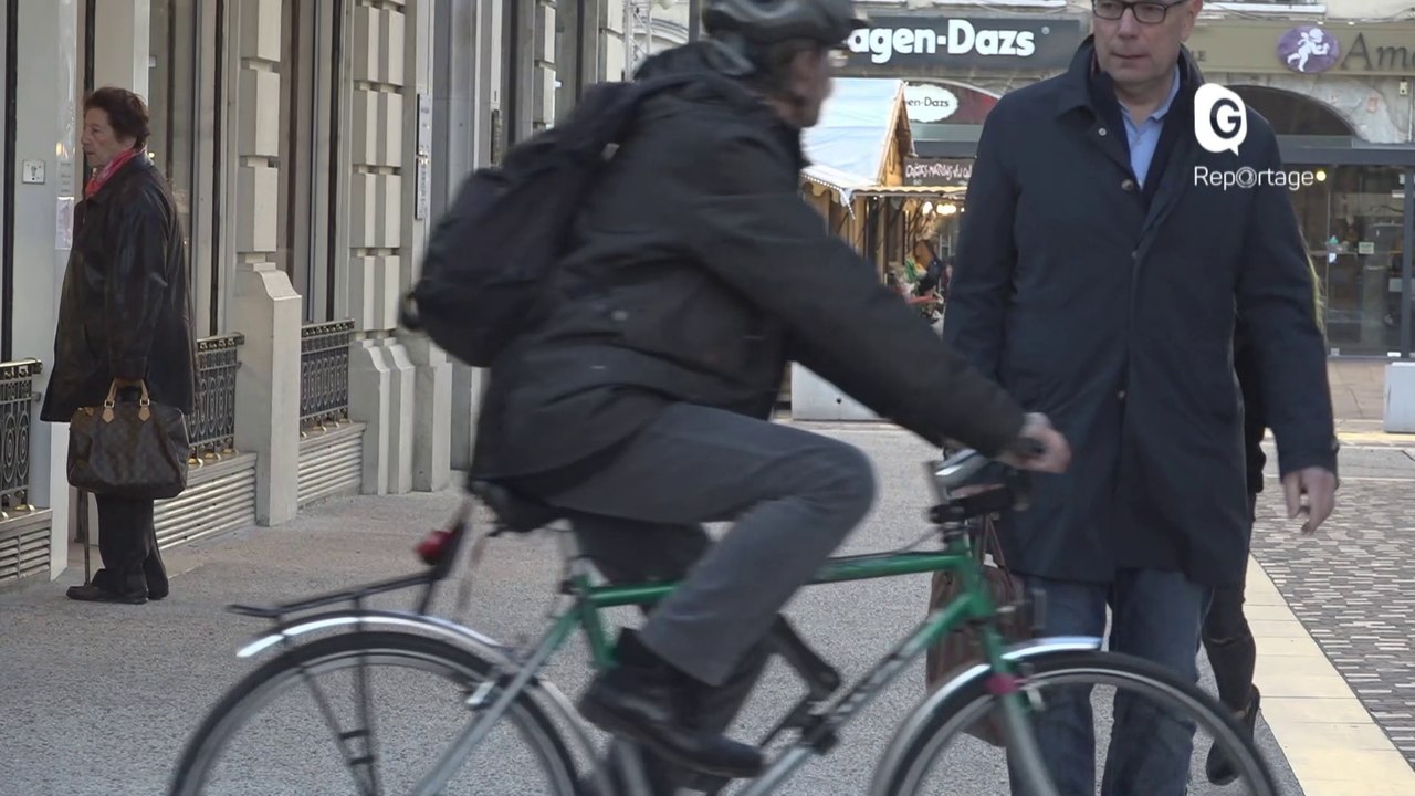 Reportage - L'insécurité des piétons face aux vélos