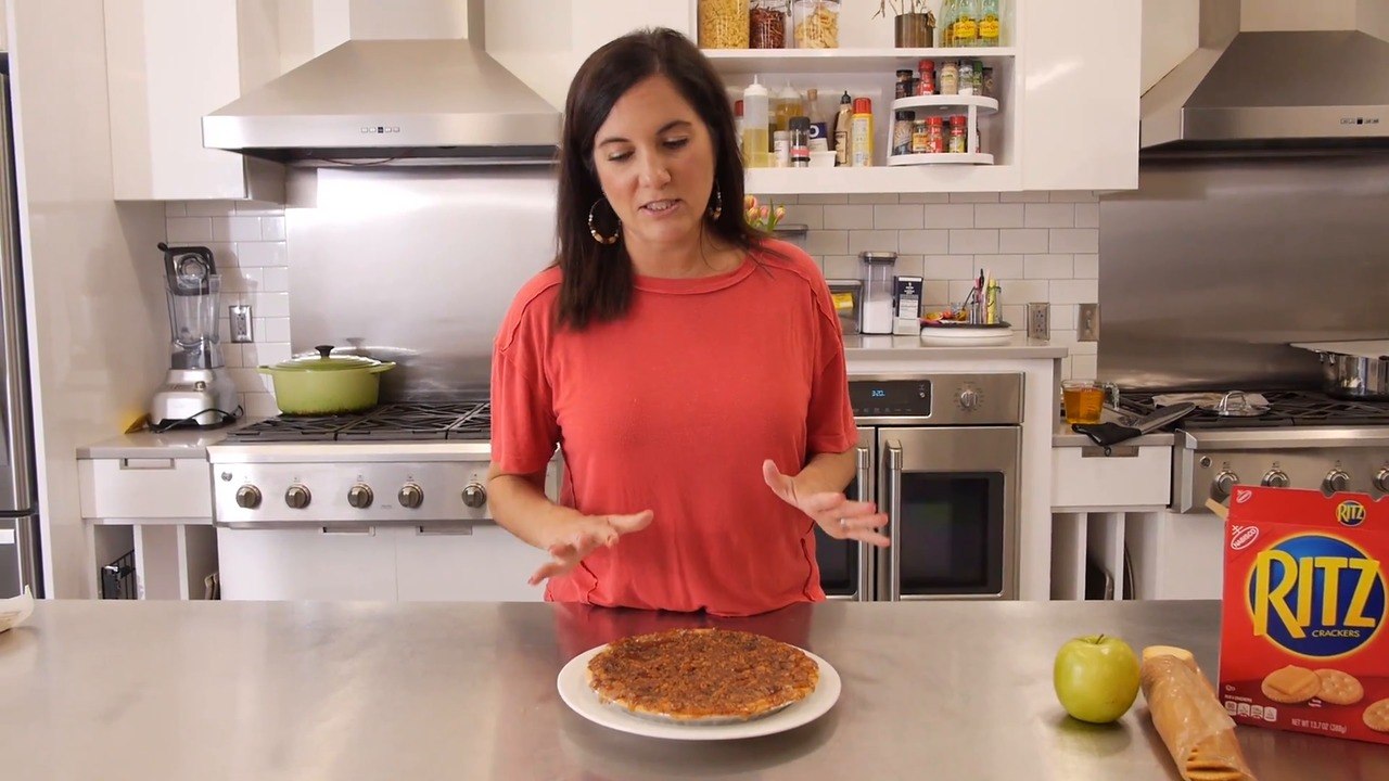 We Tried Making Apple-Less Apple Pie | Mock Apple Pie Recipe Review