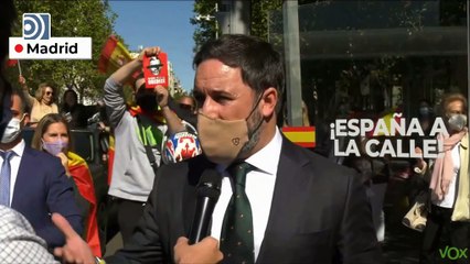 Vox dice que españoles salen a la calle contra la "mafia golpista" del Gobierno