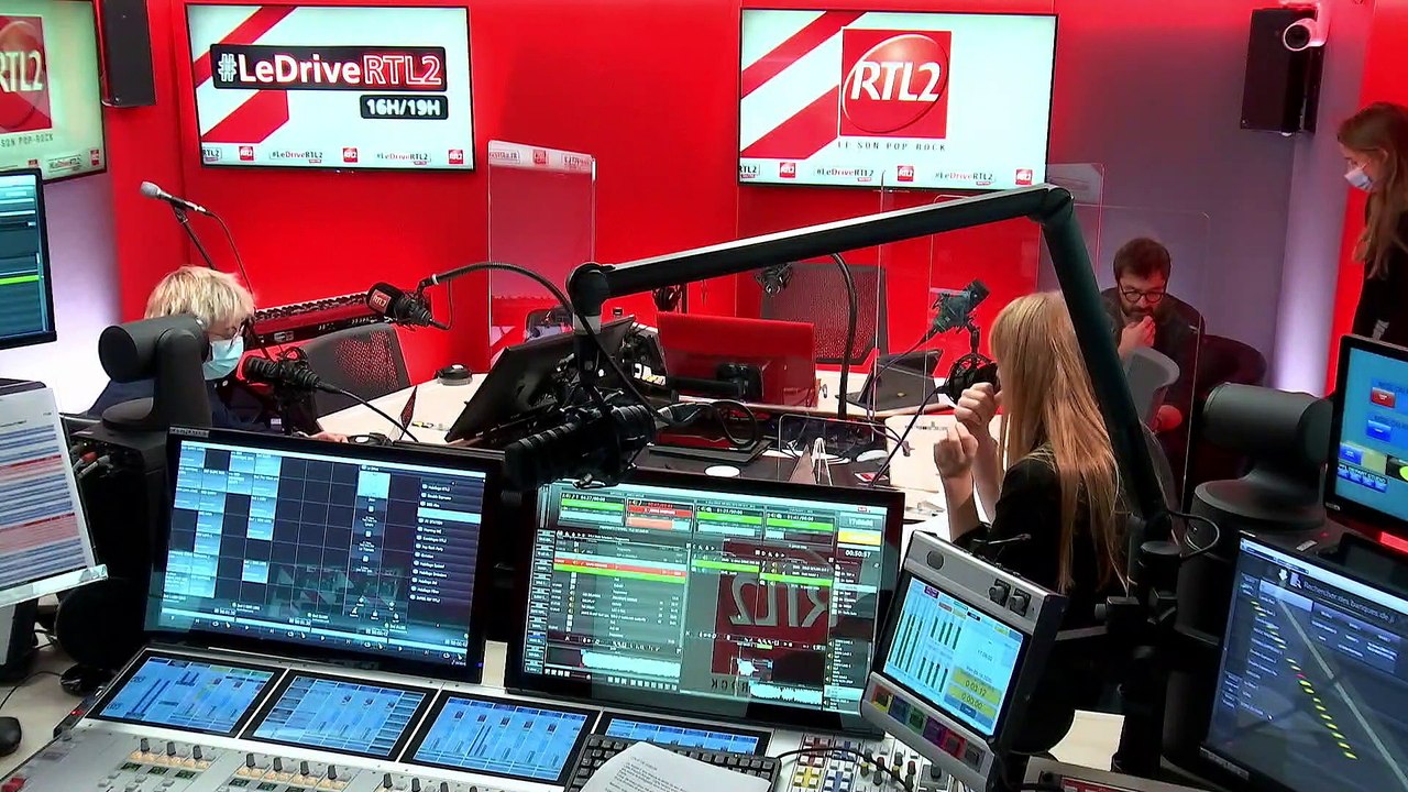 Carla Bruni dans #LeDriveRTL2 (09/10/20)