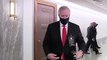 Whitehouse Chief of Staff Refuses to Wear Mask at Capital; Reporters Refuse to Speak w Him
