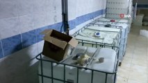 İstanbul Emniyet Müdürlüğü Kaçakçılık Şube ekipleri, Avcılar Firuzköy'de kozmetik ürün imalatı bahanesiyle sahte içki üreten iş yerine baskın düzenledi