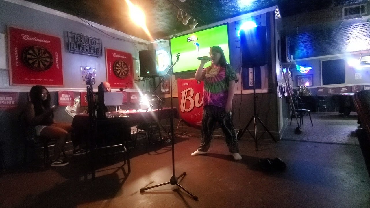 KARAOKE - Dead Kennedys - M.T.V. - Get Off The Air