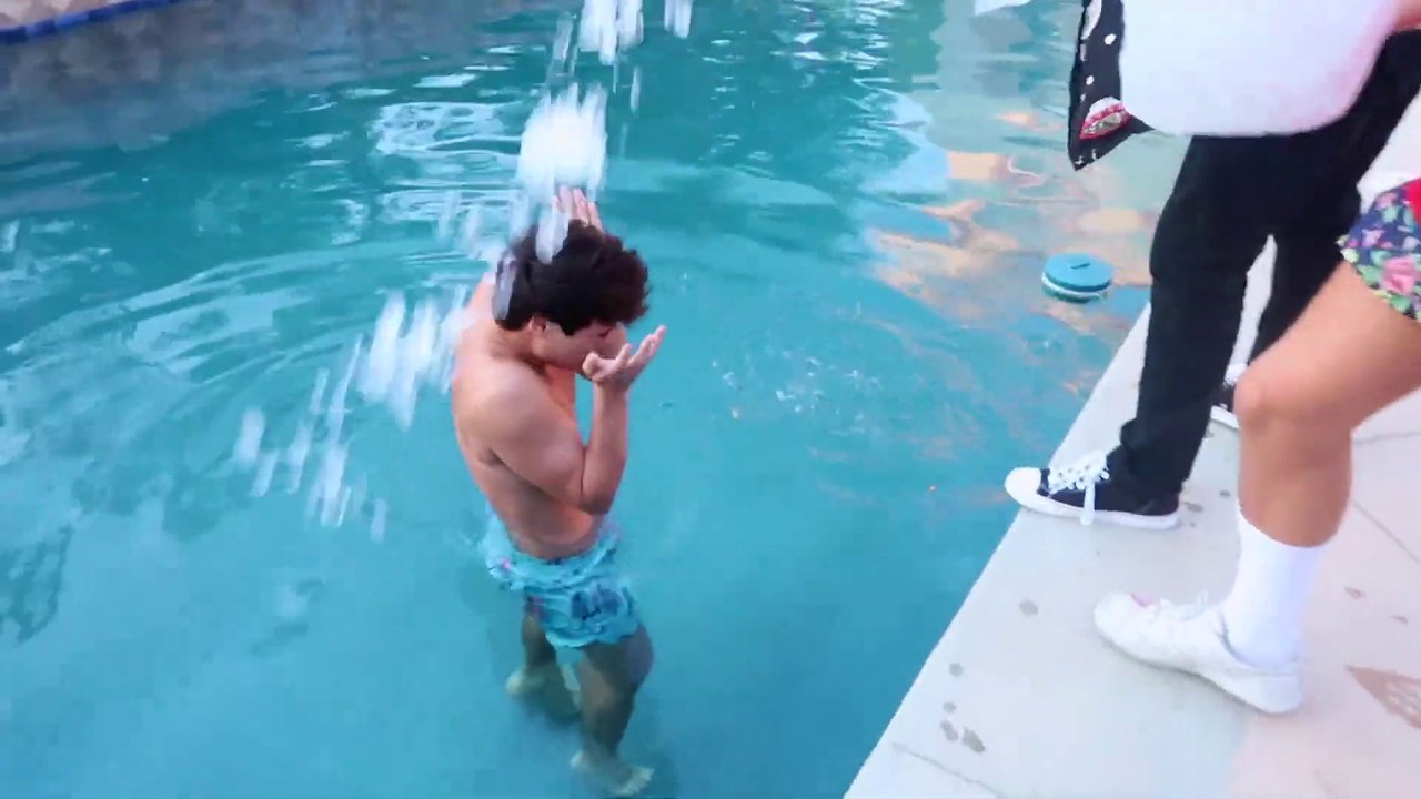 HOT vs COLD POOL Challenge!