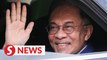 Anwar leaves Istana Negara after audience with the King, PC at 2pm