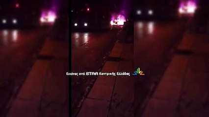 Φωτιά σε νταλίκα στα Καμένα Βούρλα